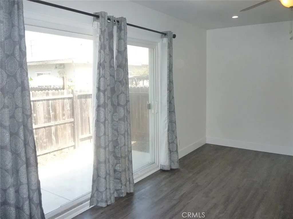 2 bed, 812 sqft, $2,600 — Photo 4