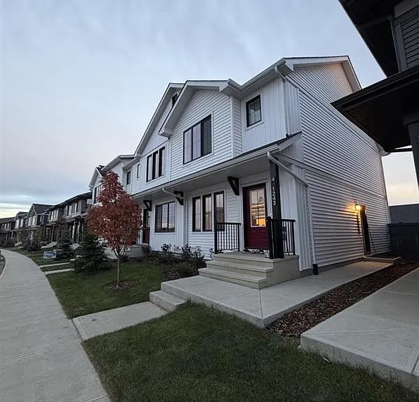 1271 Keswick Dr SW — Photo 2