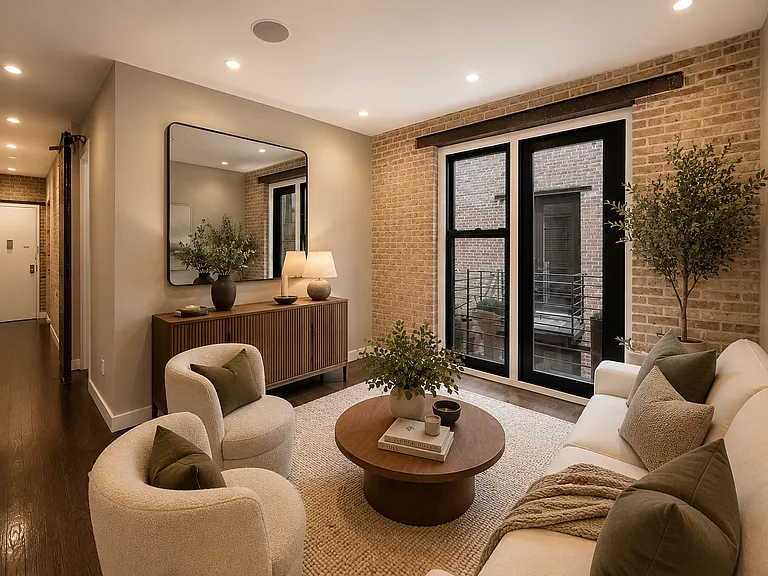 224 8th Ave #5C — Photo 2