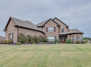 4888 Bakersfield Dr, Nesbit, MS 38651