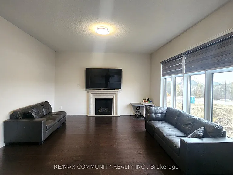 58 Catering Rd #MAIN — Photo 10