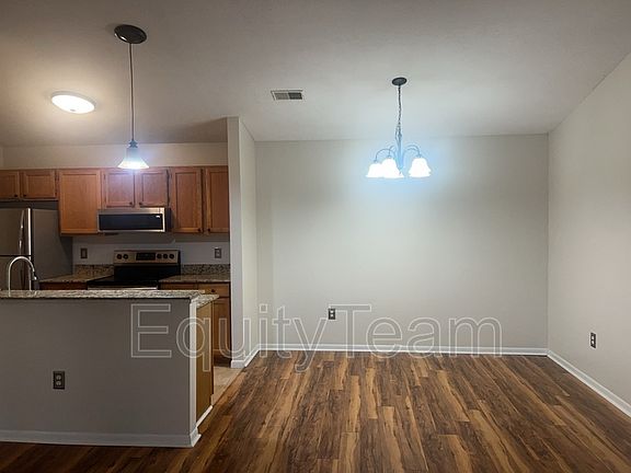 3rd image of 8824 Eagleview Dr APT 7