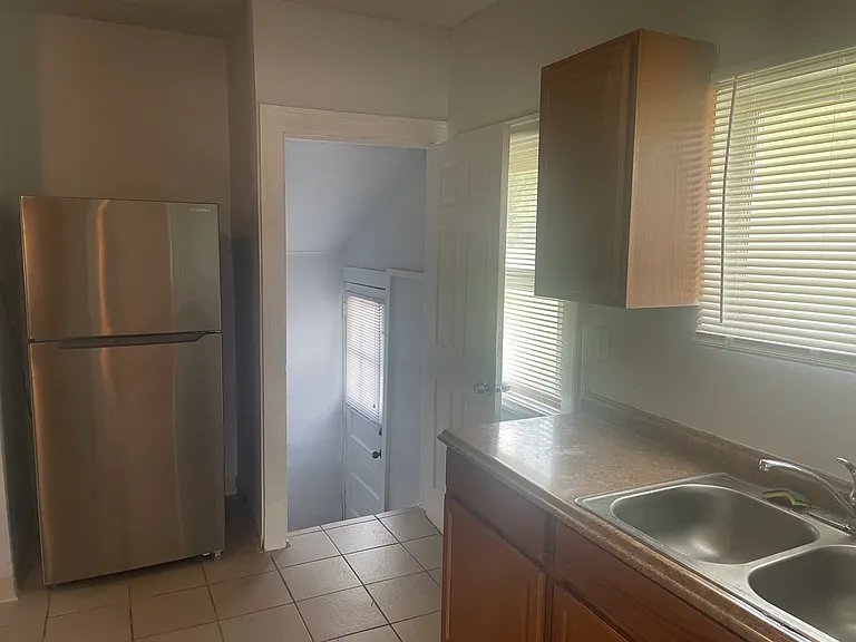 8229 Page Ave — Photo 4