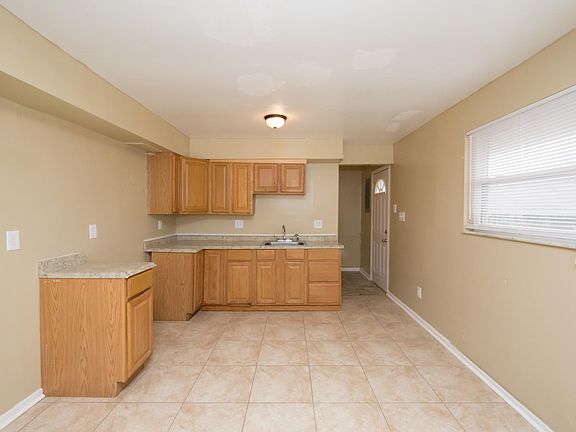 4th image of 4148 Natchez Ave