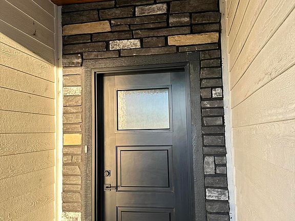 5th image of 2806 Cottonwood Cir