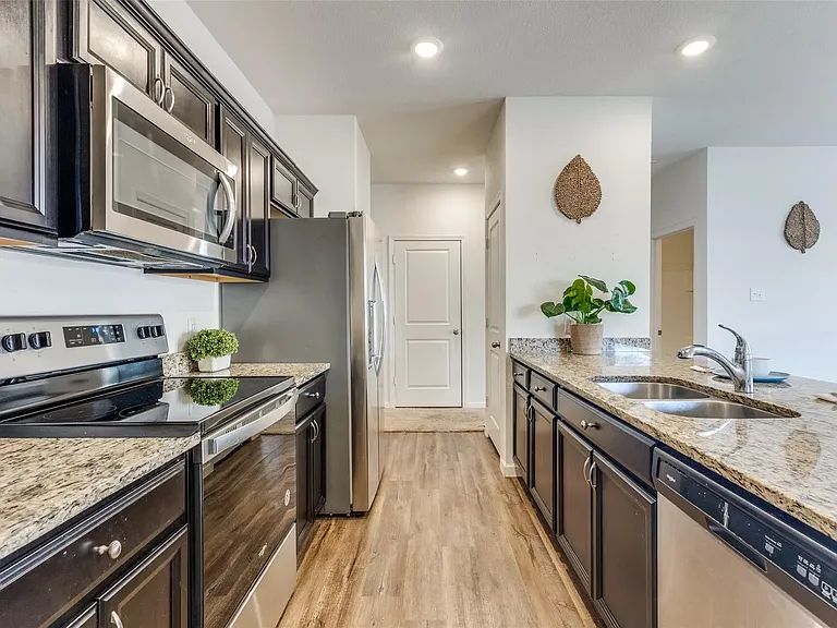 6536 Trident Ct — Photo 11