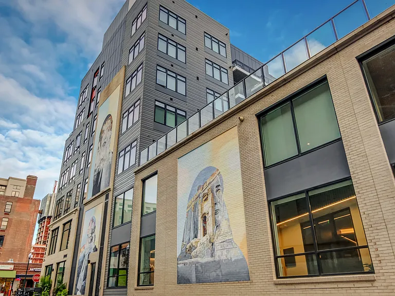 Located just minutes from Main Street, simply head outside and find yourself in the middle of a world of delights.