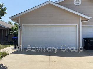 7221 SW 23rd Ct, Topeka, KS 66614