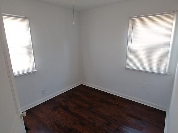 5th image of 2382 Bancroft St