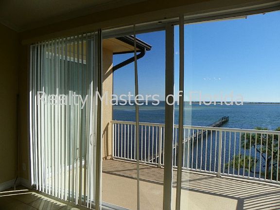 5th image of 4050 Indigo Dr APT 306