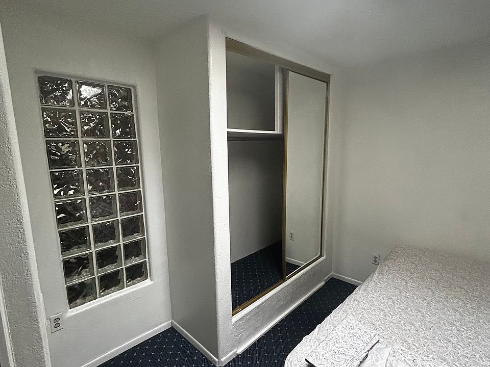 2nd image of 300 Hermosa Dr NE #A