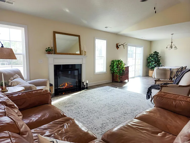 Grand family room