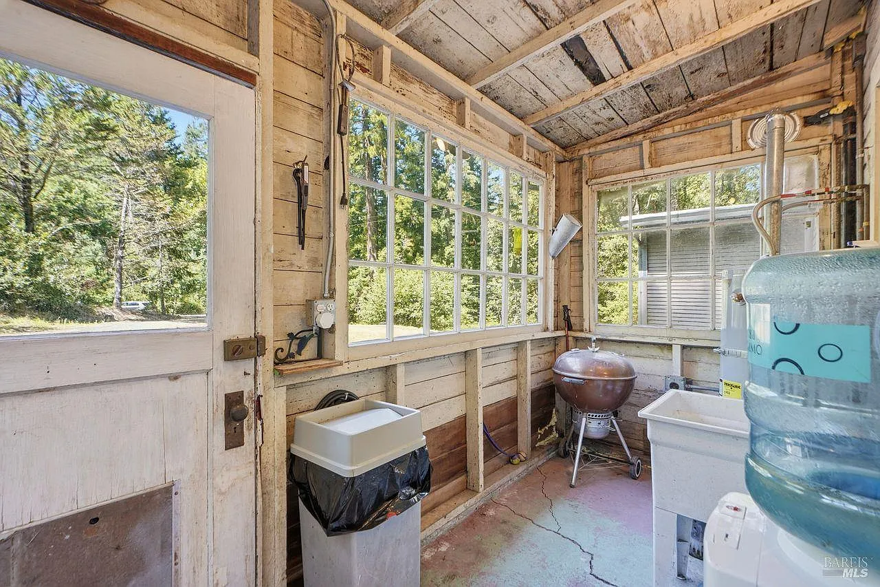 886 Montgomery Road - Photo 8