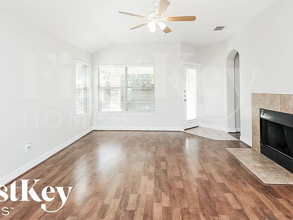 4th image of 1744 Ringtail Dr