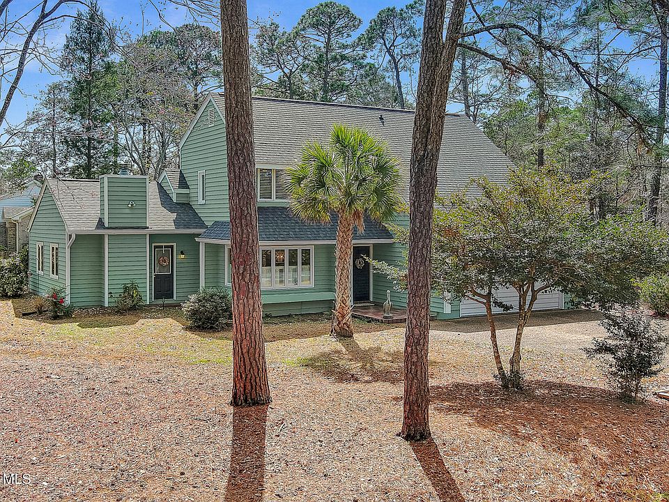 1st image of 101 Fairway Drive W