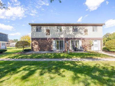 41127 S Woodbury Green Dr, Belleville, MI, 48111