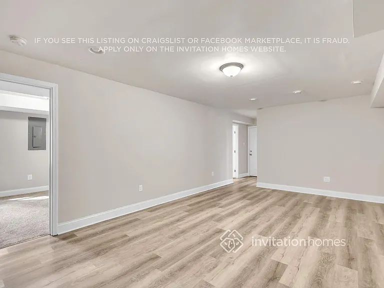 4877 Hawk Trl NE — Photo 12
