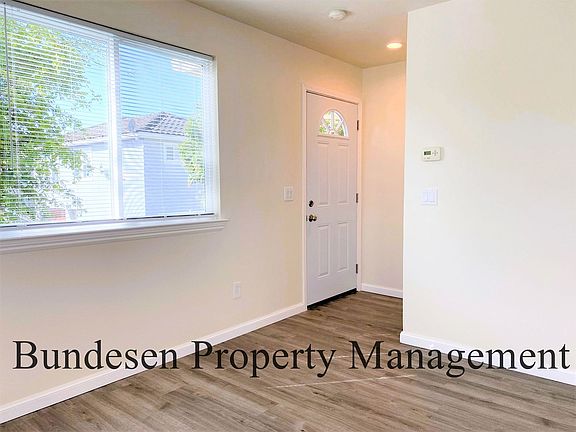 4th image of 747 Fresno Ave