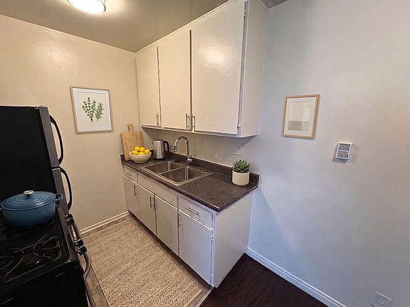 5th image of 2928 4th St APT 1