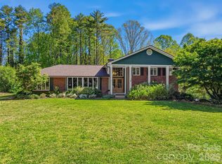 73 Redwood St, Brevard, NC 28712