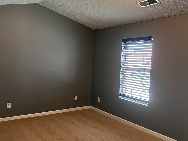 5599 Windfall Ln — Photo 5