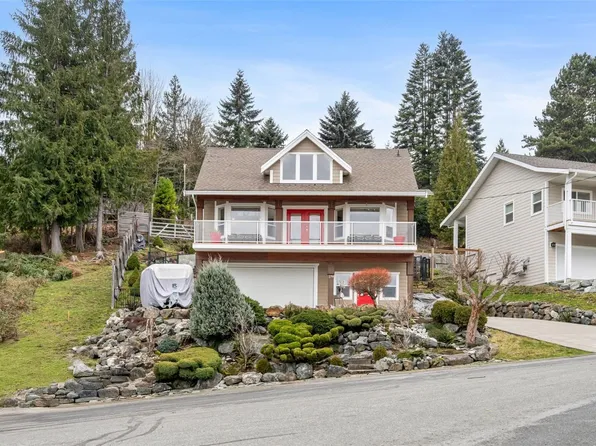 279 Castley Hts, Lake Cowichan, BC V0R 2G0