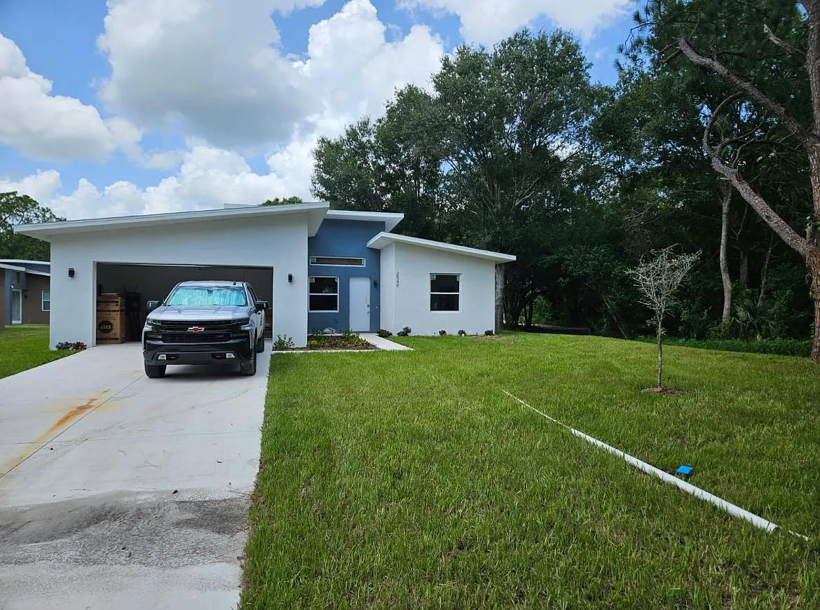 2549 N Odessa Rd — Photo 3