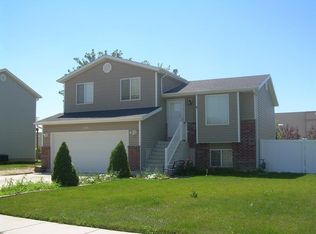 1991 N 1720 W, Clinton, UT 84015