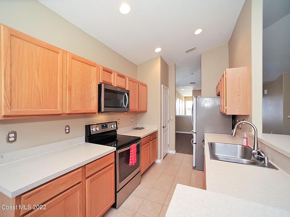 5th image of 1050 Venetian Dr Unit 205