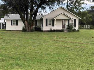 9209 N Riverton Rd, Nickerson, KS 67561