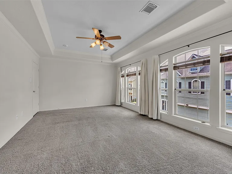 2614 Shady Acres Ct — Photo 26