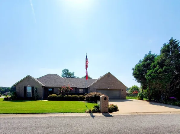 3800 Covington Dr, Jonesboro, AR 72404