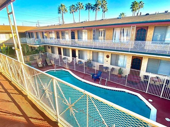 2nd image of 2115 Placentia Ave APT 23