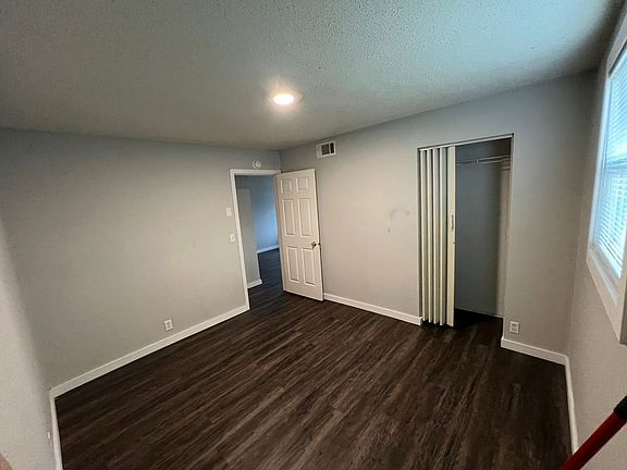5th image of 102-116 N Manhattan Ave Unit 106