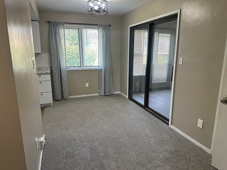 5947 Pine Rise Ct — Photo 10