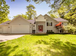 3161 Jennifer Ln, Hamilton, MI 49419