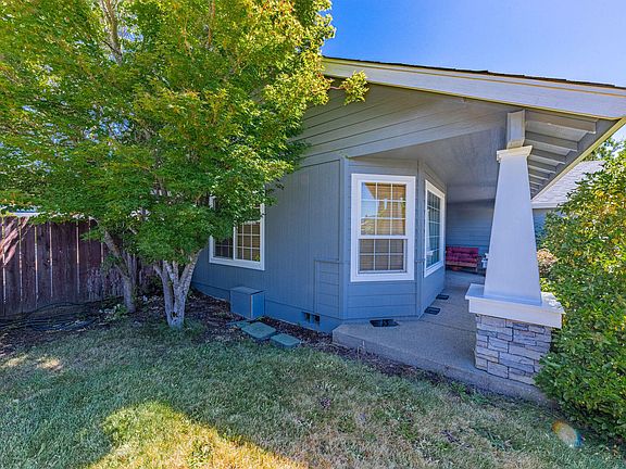 4th image of 2948 Golden Aspen Dr