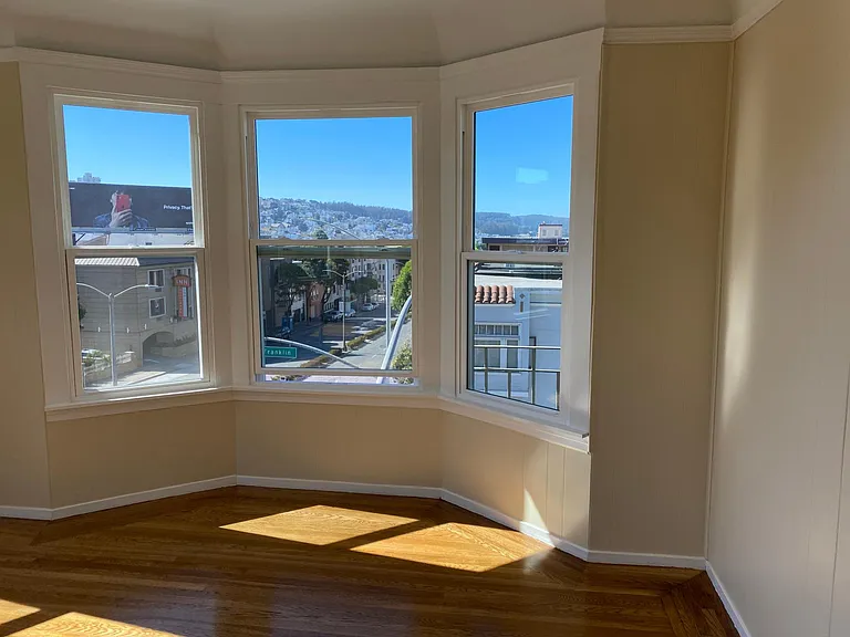 2900 Franklin St #7 — Photo 2