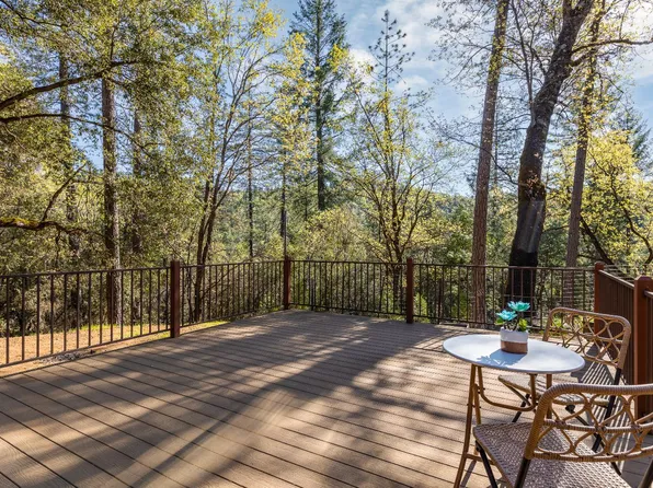 15189 Green Way Pl, Grass Valley, CA 95945