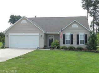 4609 Carlton Ct, Walkertown, NC 27051