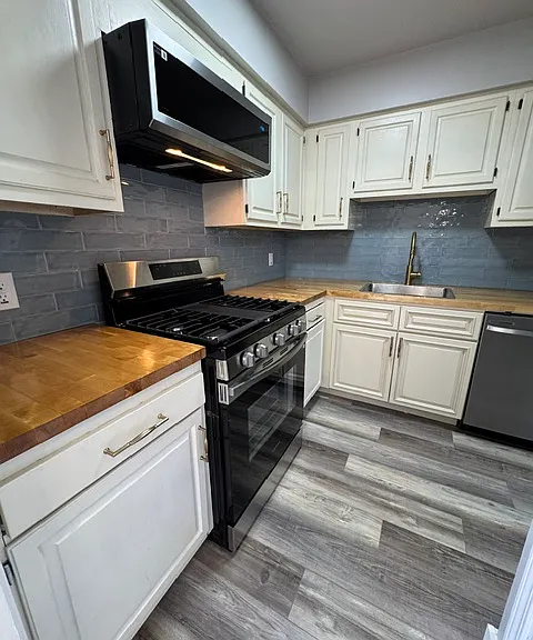 209 N Ford St #9 — Photo 1