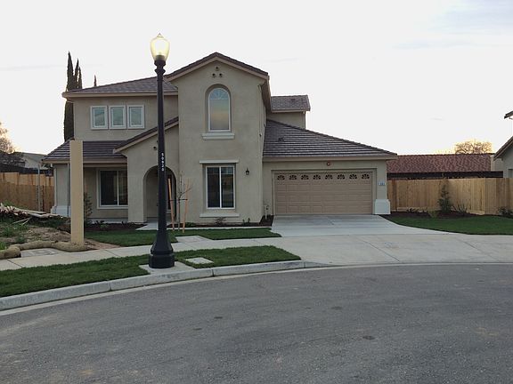 3rd image of 464 Shadow Creek Ave