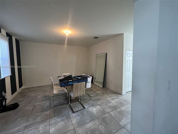 4th image of 3503 W 93rd Pl #3503
