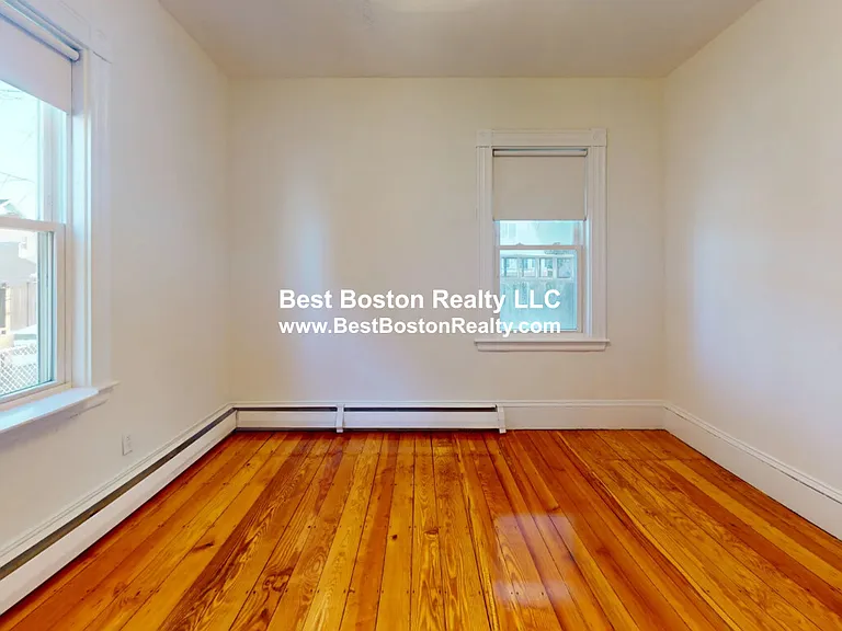 7 Aldie St #1 — Photo 5