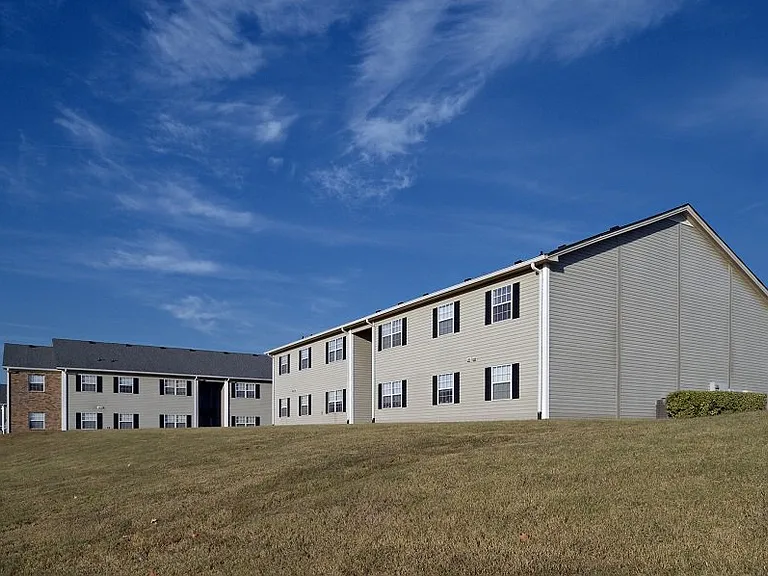 Ridgetop Apartments — Photo 15