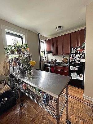 1st image of 535 Parkside Ave #4R