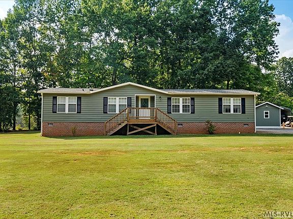 3rd image of 146 Sequoia Dr