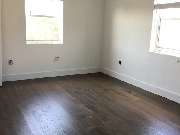 342 NW 84th Ter #342, Miami, FL 33150