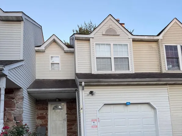 143 Mendel Ct, Bear, DE 19701
