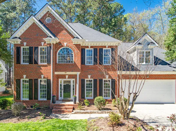 108 Selly Manor Ct, Cary, NC 27518